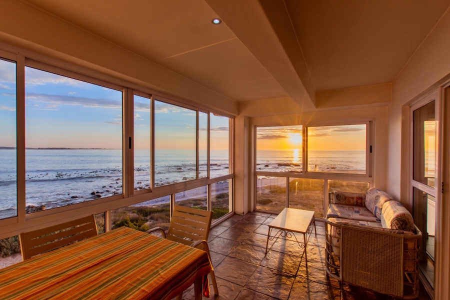 9 Bedroom Property for Sale in Shelley Point Western Cape